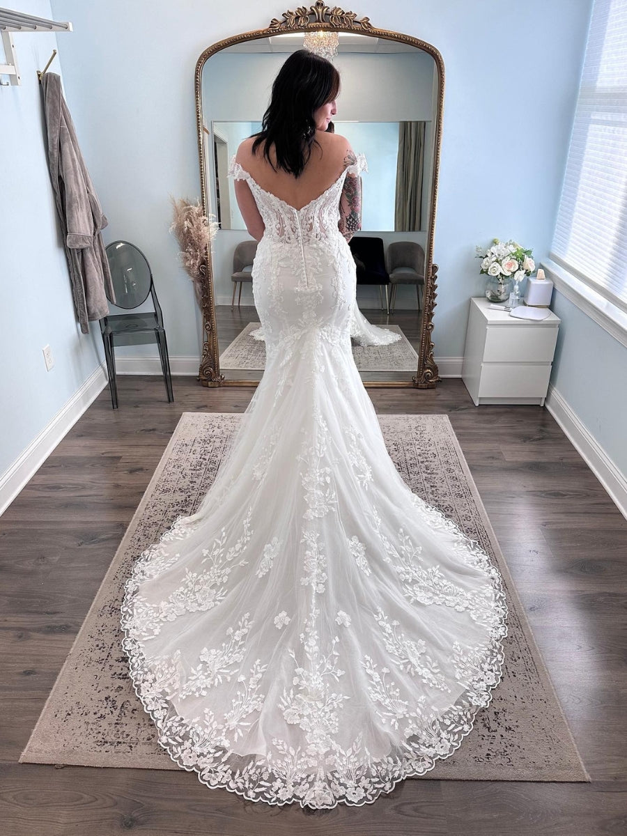 Mermaid Off The Shoulder Applique Wedding Dresses With Chapel